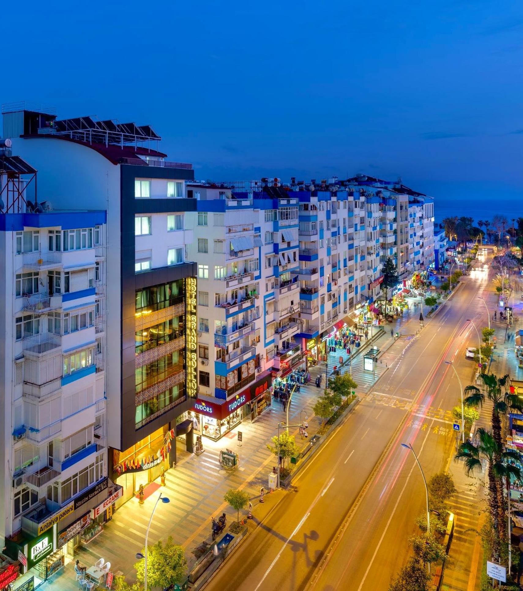 Grand Gulluk Hotel & Spa City Center Antalya Antália Exterior foto