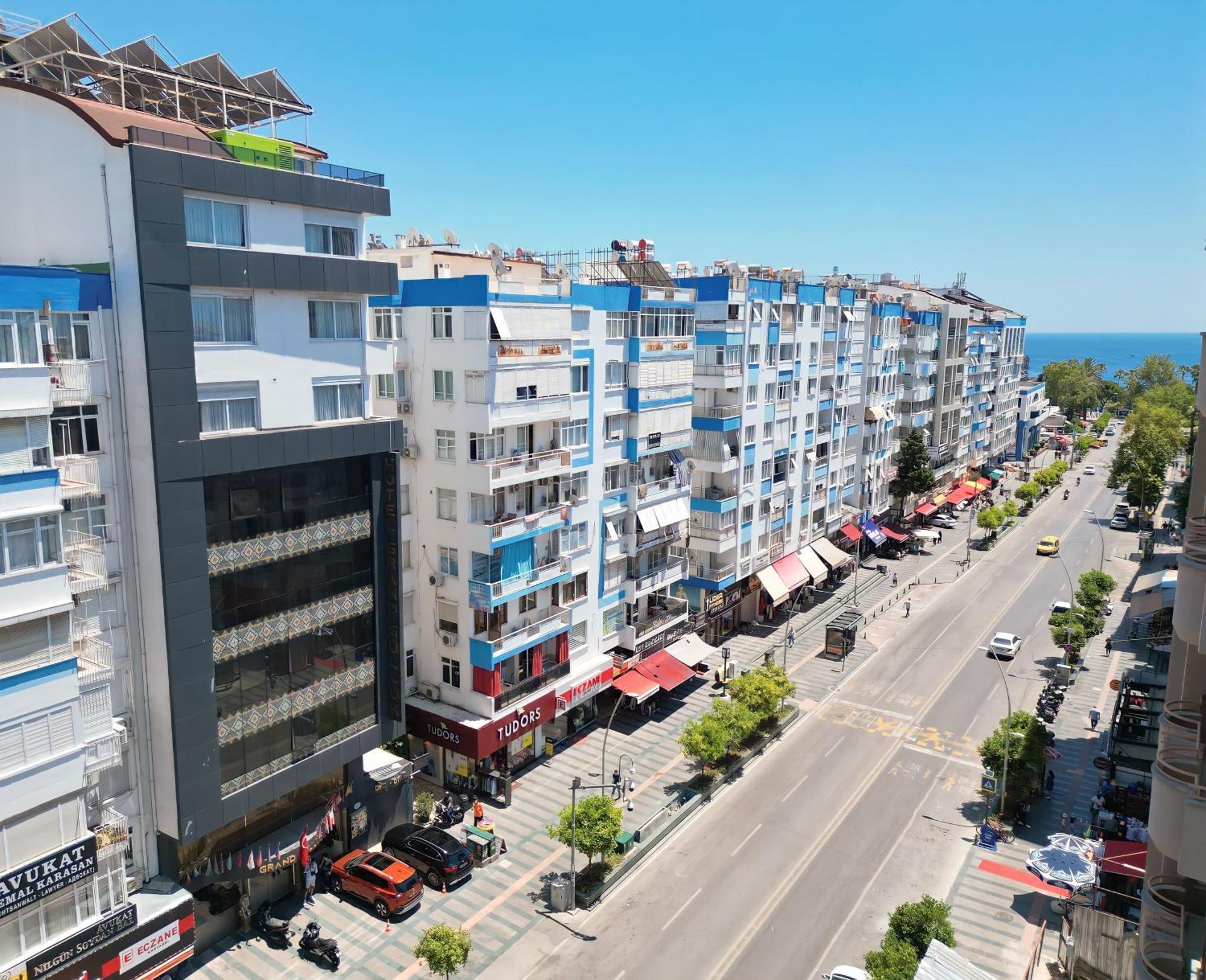 Grand Gulluk Hotel & Spa City Center Antalya Antália Exterior foto
